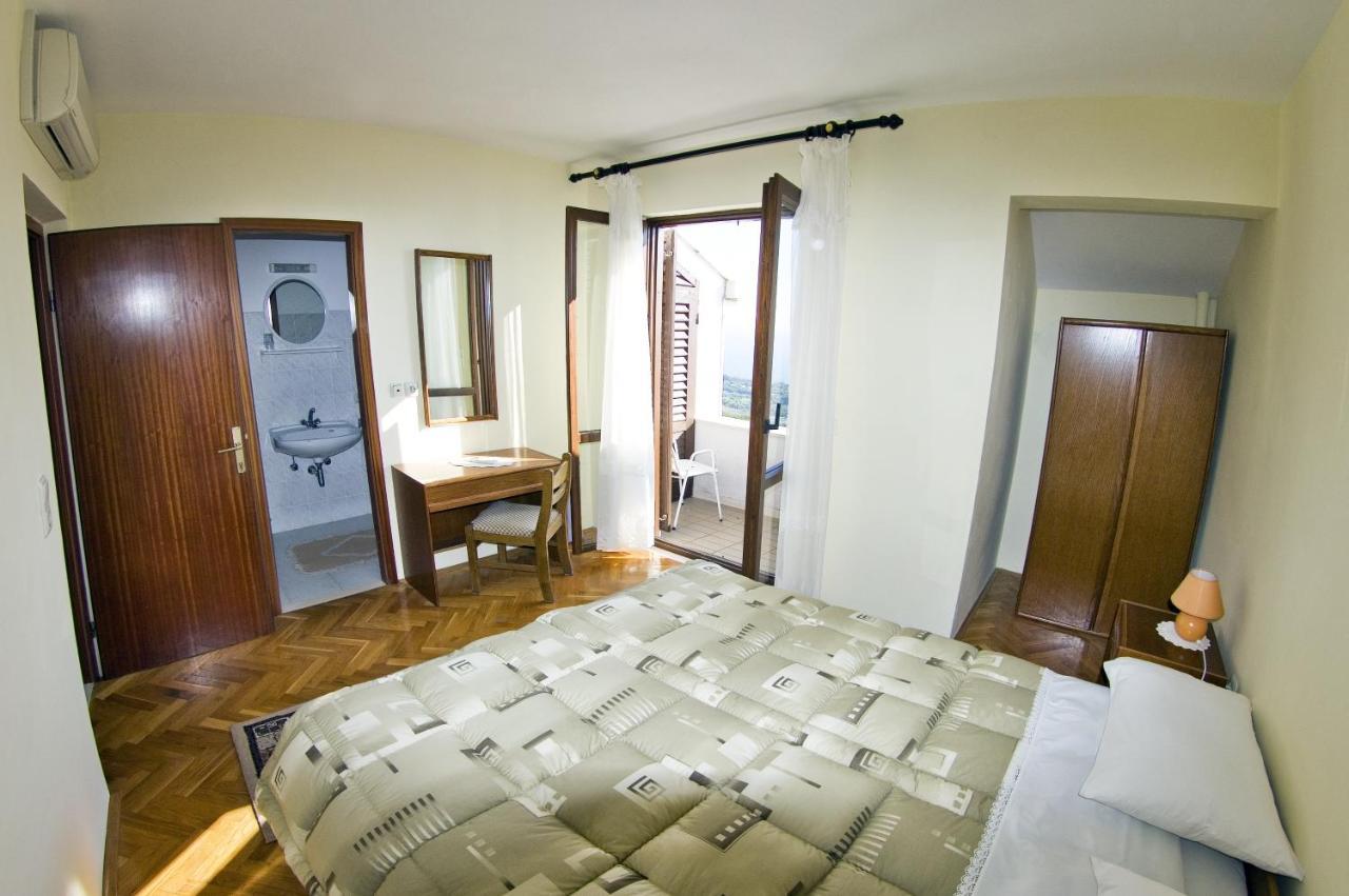Guesthouse Moretic Orasac Exterior foto
